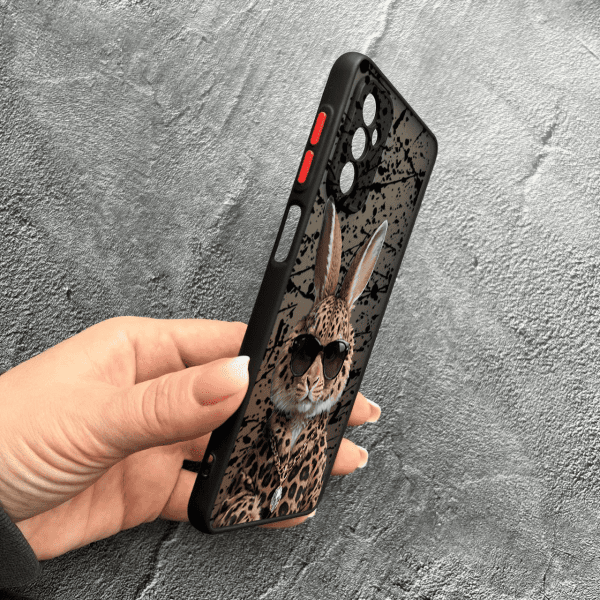 Чехол для Samsung Galaxy M13 с защитой камеры с зайцем в леопарде