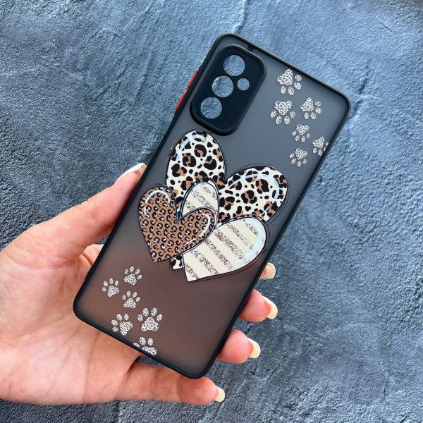 Чохол для Samsung Galaxy M13 з захистом камери з леопардовими сердечками