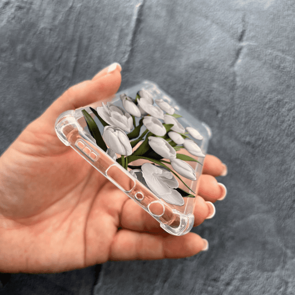 Чехол для Oppo Reno 5 Lite с защитой камеры с цветами белые тюльпаны противоударный прозрачный силиконовый чехол