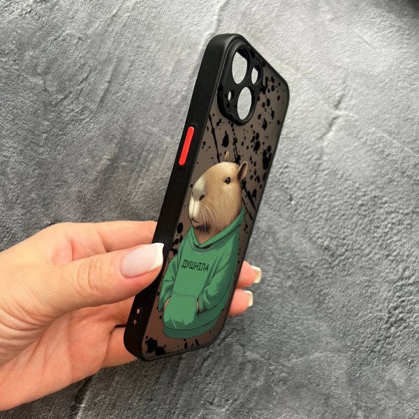 Чехол для iPhone 14 plus с защитой камеры с капибарой