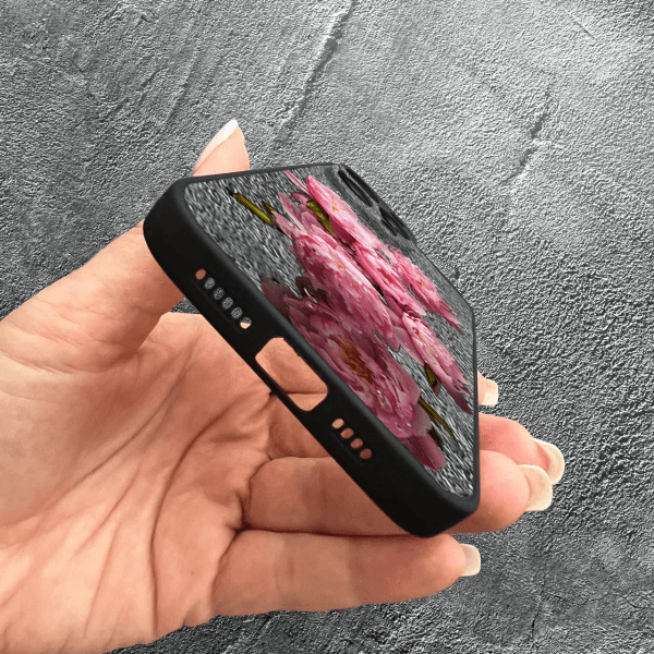 Чехол для iPhone 12 Pro с защитой камеры с цветами и каплями