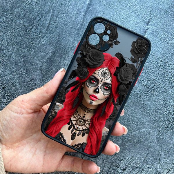 Чохол для iPhone 12 mini з захистом камери з дівчиною Санта-Муерте у трояндах