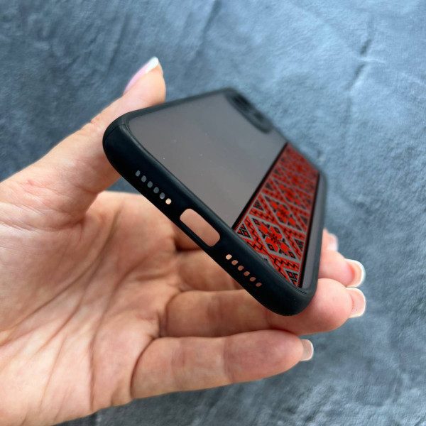 Чехол для iPhone 12 с защитой камеры с вышиванкой Киевщина