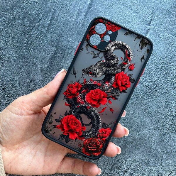 Чехол для iPhone 12 с защитой камеры со змеей в цветах