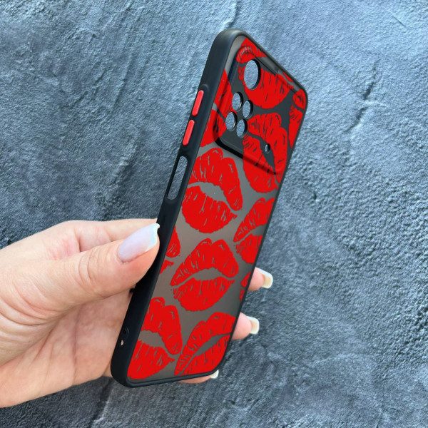 Чехол для Xiaomi Poco X4 Pro 4G / X4 Pro 5G с защитой камеры с красными губами