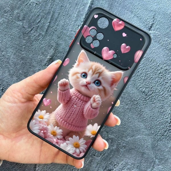 Чехол для Xiaomi Poco X4 Pro 4G / X4 Pro 5G с защитой камеры с котом в цветах ромашки