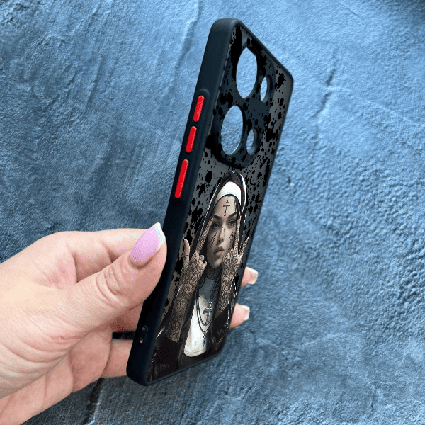 Чохол для Xiaomi Redmi Note 13 Pro 4G / Poco M6 Pro 4G / Xiaomi Redmi Note 14S з захистом камери з дівчинкою монахинею