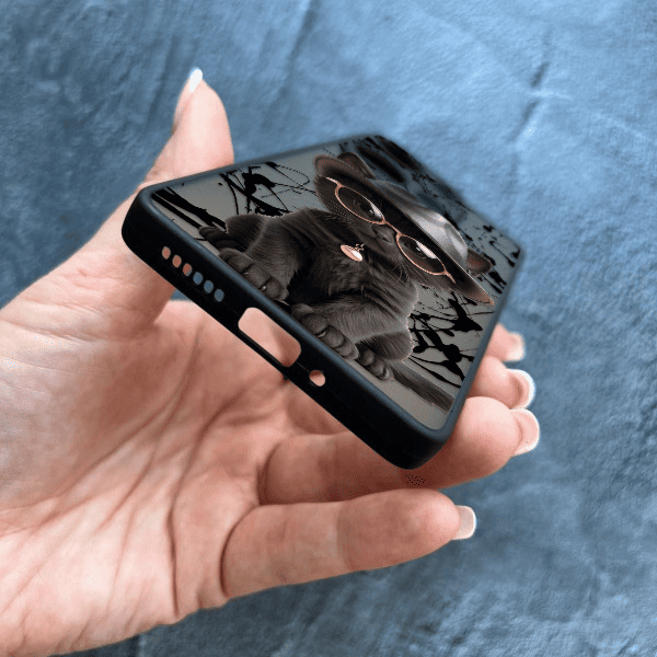 Чехол для Xiaomi Redmi Note 13 Pro 4G / Poco M6 Pro 4G / Xiaomi Redmi Note 14S с защитой камеры с котом в шляпе