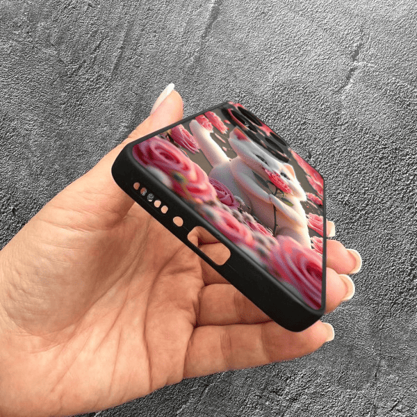 Чехол для Xiaomi Redmi Note 13 4G с защитой камеры с котом в цветах розах