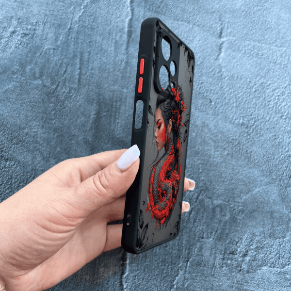 Чохол для Xiaomi Redmi Note 12 Pro 5G з захистом камери дівчина з драконом