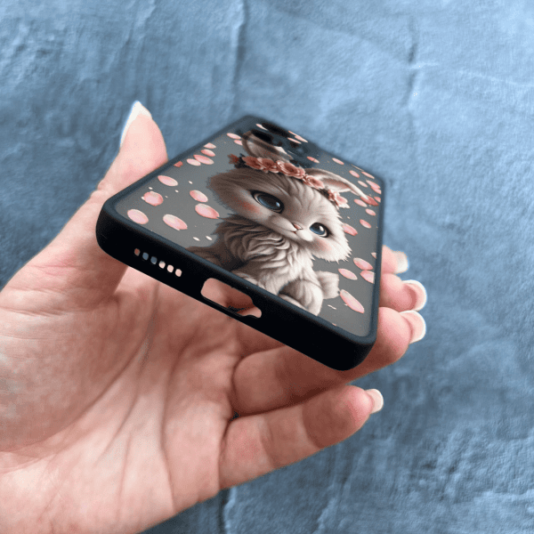 Чехол для Xiaomi Redmi Note 12 Pro Plus с защитой камеры с зайкой в ​​лепестках