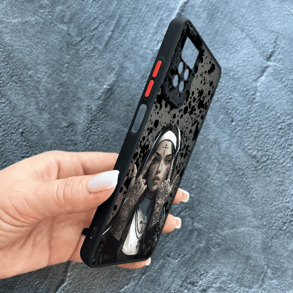 Чохол для Xiaomi Redmi Note 11 / Note 11s з захистом камери з дівчинкою монахинею