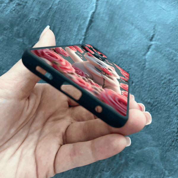 Чехол для Xiaomi Redmi Note 10 Pro с защитой камеры с котом в цветах розах
