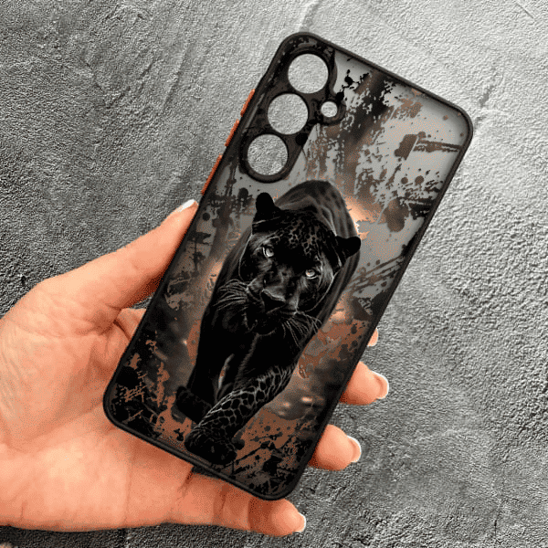 Чохол для Samsung Galaxy S21 Plus з захистом камери чорна пантера
