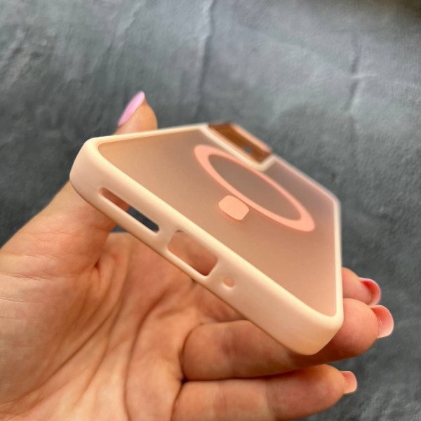 Чехол для Samsung Galaxy A35 с MagSafe персикового цвета