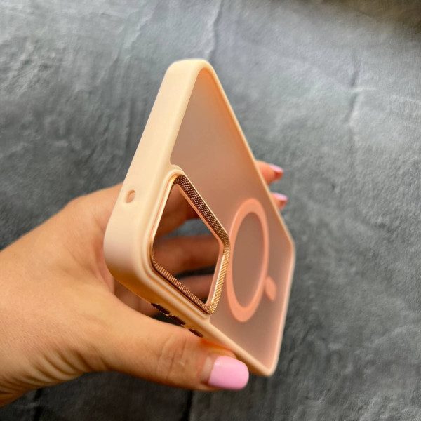 Чехол для Samsung Galaxy A35 с MagSafe персикового цвета