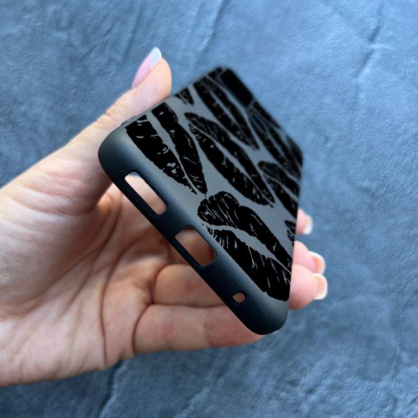 Чехол для Motorola G60 черные губы