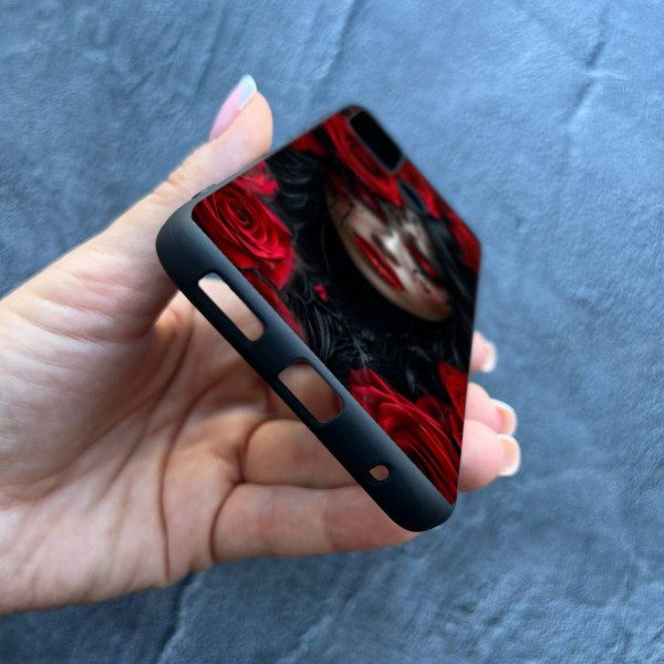 Чехол для Motorola G60 девушка Санта-Муэрте в цветах красных роз