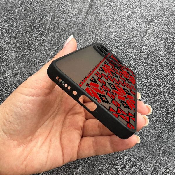 Чехол для  Xiaomi Redmi Note 13 Pro 4G / Poco M6 Pro 4G / Xiaomi Redmi Note 14S с защитой камеры вышиванка красная