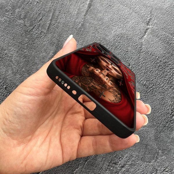 Чехол для Xiaomi Redmi Note 13 4G с защитой камеры Монашка бунтарка