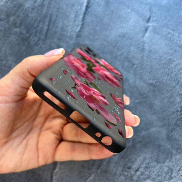 Чехол для Motorola G32 с цветами и дождем