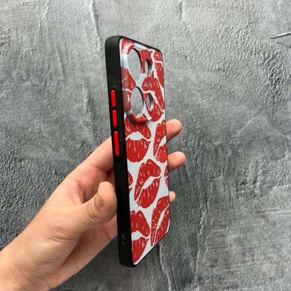 Чехол для Xiaomi Redmi Note 13 Pro 4G / Poco M6 Pro 4G / Xiaomi Redmi Note 14S с защитой камеры красные губы