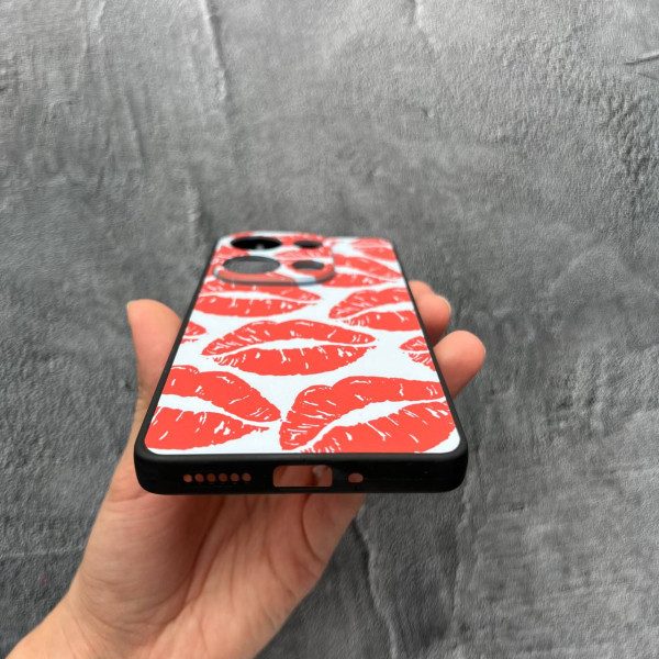 Чехол для Xiaomi Redmi Note 13 Pro 4G / Poco M6 Pro 4G / Xiaomi Redmi Note 14S с защитой камеры красные губы