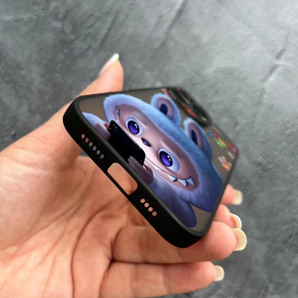 Чехол для iPhone 16 Pro с защитой детский камеры с лабубой