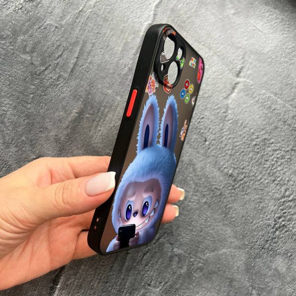 Чехол для iPhone 15 с защитой детский камеры с лабубой