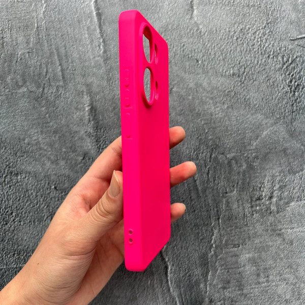 Чехол для Xiaomi Redmi Note 13 Pro 4G / Poco M6 Pro 4G / Xiaomi Redmi Note 14S с защитой камеры софт-тач ярко-розовый (цвет барби)