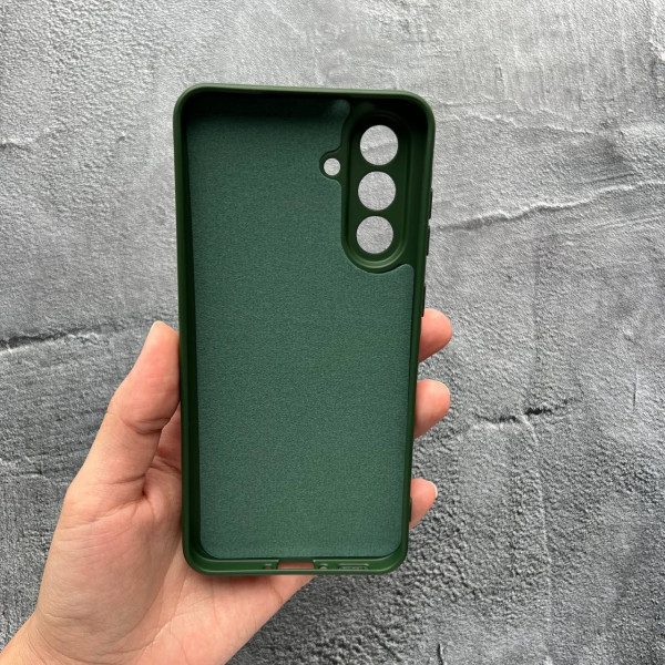 Чехол для Samsung Galaxy A56 с защитой камеры софт-тач зелёный