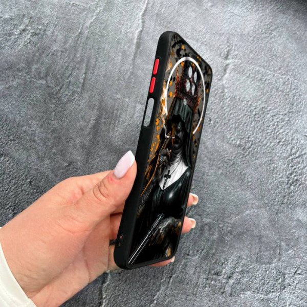 Чехол для Xiaomi Redmi Note 9s / Note 9 Pro / Note 9 Pro Max с защитой камеры Черная королева