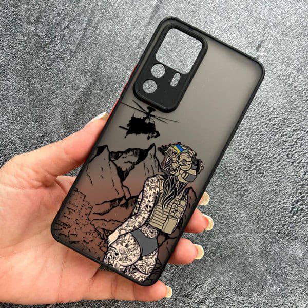 Чехол для Xiaomi 12T / Xiaomi 12T Pro с защитой камеры военная девушка