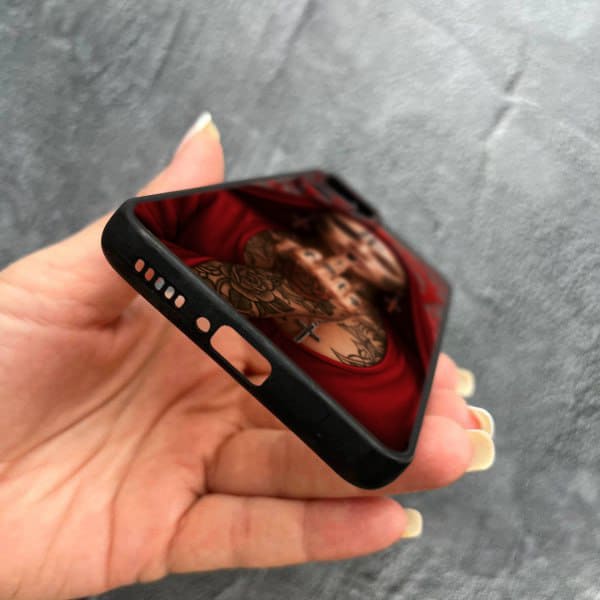 Чехол для Xiaomi 12T / Xiaomi 12T Pro с защитой камеры Монашка бунтарка