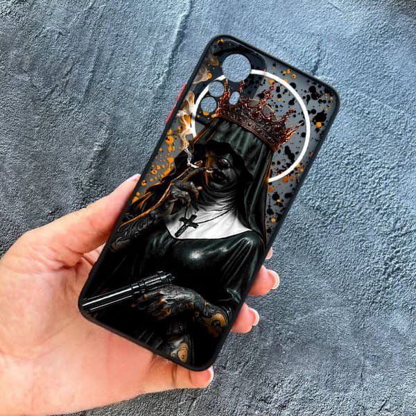 Чехол для Xiaomi 12 / 12x / 12s с защитой камеры Черная королева