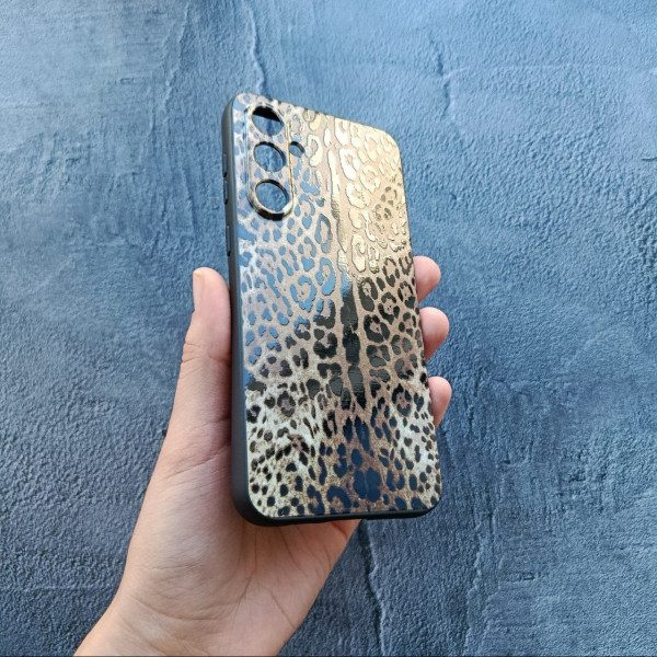 Чохол для Samsung Galaxy S23 FE з захистом камери чорний силікон з принтом леопарда з покриттям лаку