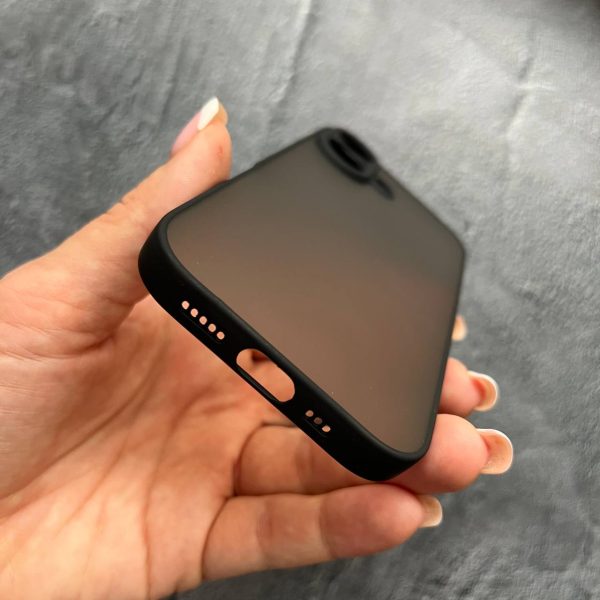 Чехол для iPhone 17 матовый пластик без дизайна