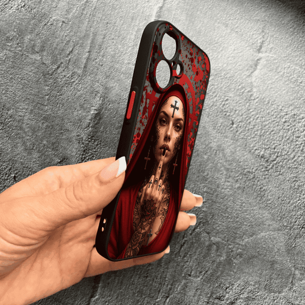 Чехол для iPhone 17 с защитой камеры Монашка бунтарка