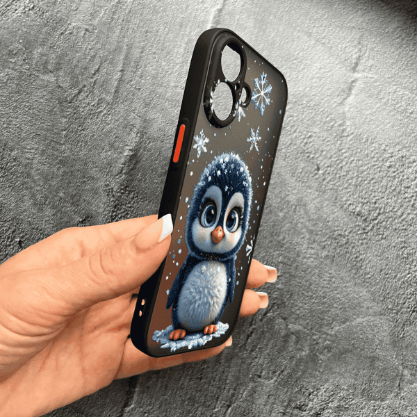 Чехол для iPhone 17 с защитой камеры новогодний милый пингвин