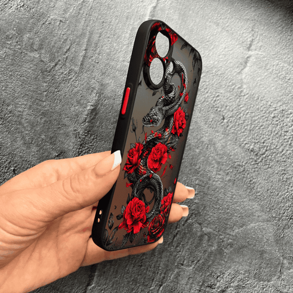 Чехол для iPhone 17 с защитой камеры змея в цветах
