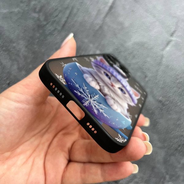 Чехол для iPhone 16 Pro Max с защитой камеры новогодний котенок в чашке