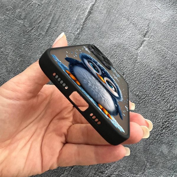 Чехол для iPhone 13 Pro с защитой камеры новогодний милый пингвин
