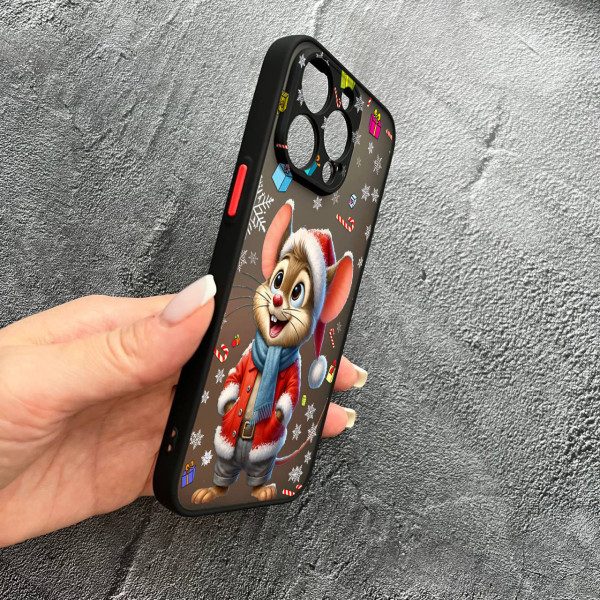 Чохол для iPhone 13 Pro з захистом камери новорічне мишеня в костюмі санти