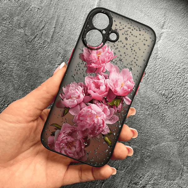 Чехол для iPhone 17 с защитой камеры с цветами и каплями