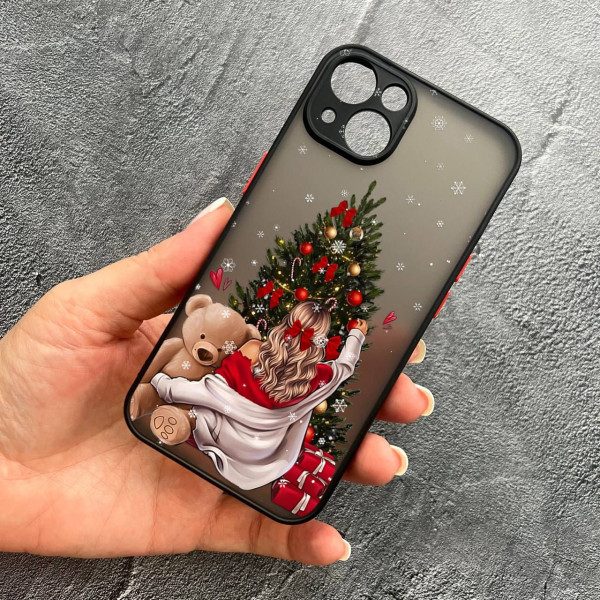 Чохол для iPhone 14 з захистом камери новорічна дівчина з плюшевим ведмедем і ялинкою