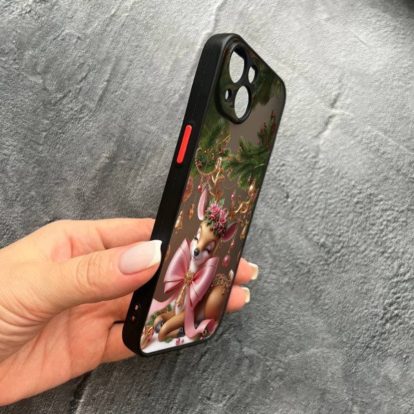 Чехол для iPhone 15 с защитой камеры новогодний Рождественский олененок