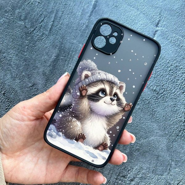 Чохол для iPhone 12 з захистом камери новорічний зимовий єнотик