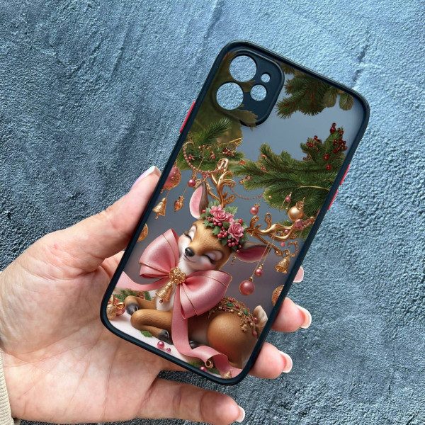 Чехол для iPhone 12 с защитой камеры новогодний Рождественский олененок