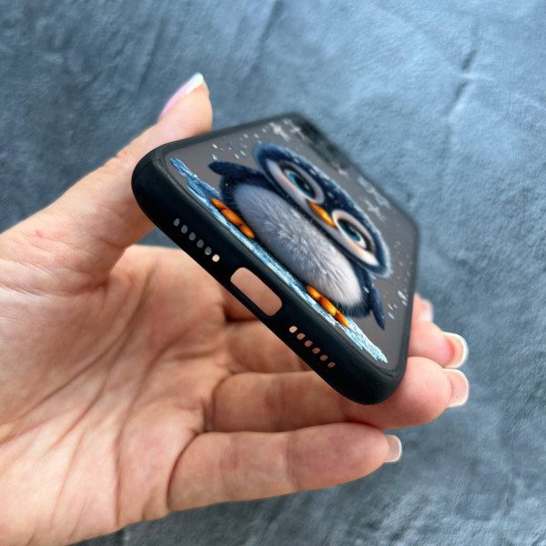 Чехол для iPhone 12 mini с защитой камеры новогодний милый пингвин
