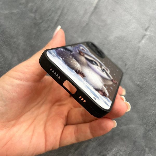 Чехол для iPhone 15 plus с защитой камеры новогодний зимний енотик